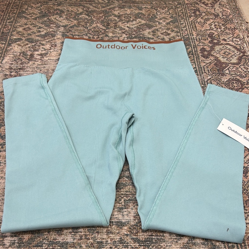 ALO ribbed NWT seamless Leggings